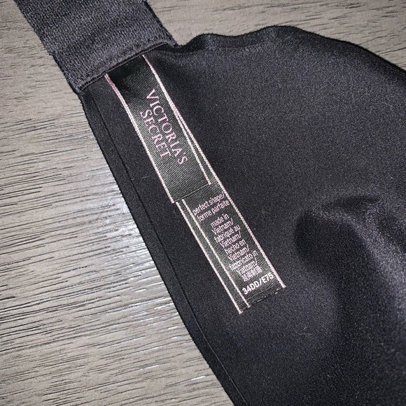 Victoria’s Secret Black Bra 34DD - Picture 2 of 2